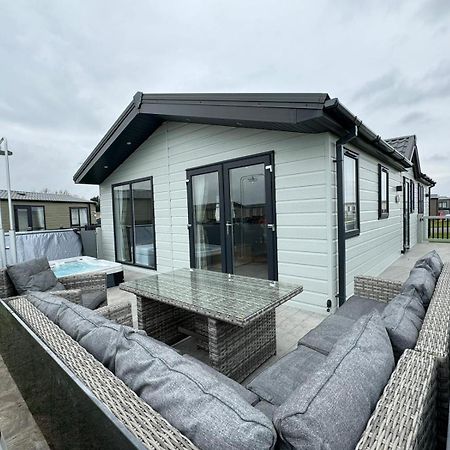 Golden Anchor - The Oakland Lodge - Coastal Caravan Breaks Chapel Saint Leonards Kültér fotó